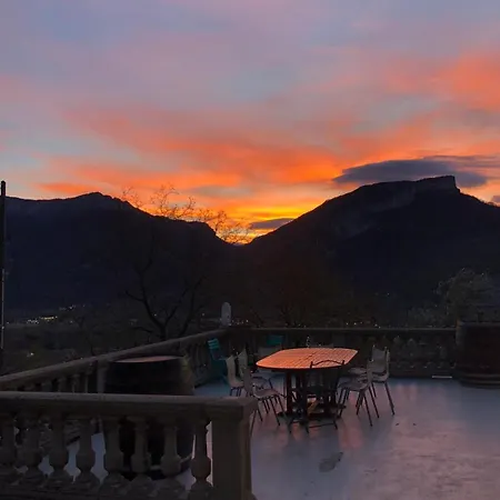 Homestay Le Domaine De La Source